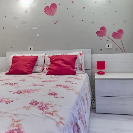 Sweet 10 Min Dal Mare 4 Persone Apartment *