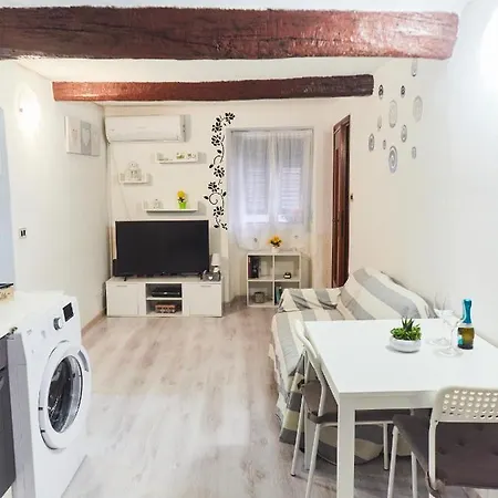 Apartment Sweet 10 Min Dal Mare 4 Persone *