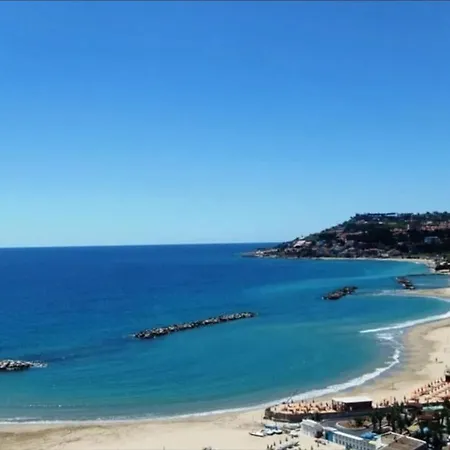 Sweet 10 Min Dal Mare 4 Persone Apartment *